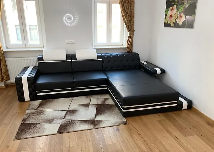 Colony 4* Відень