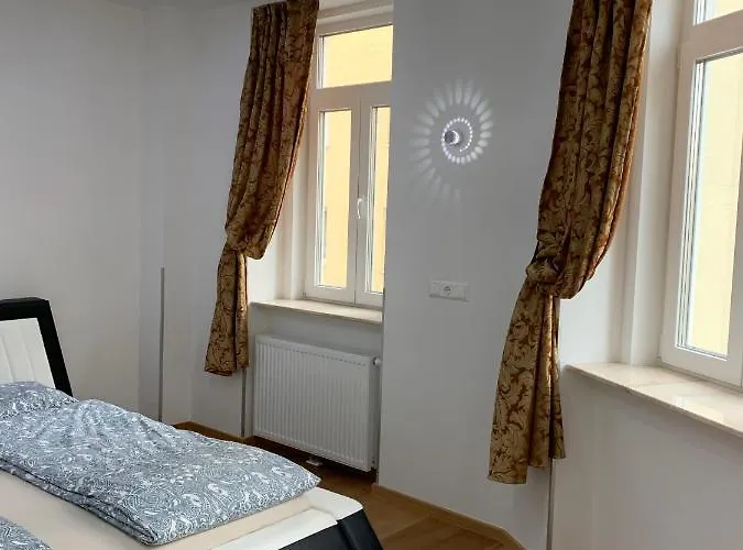 Colony 4* Відень
